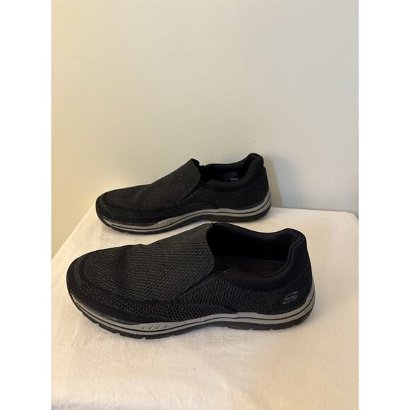 Skechers Mens 10.5 Loafers Relaxed Fit Air Cooled Memory Foam Dark Gray Black - Picture 1 of 8